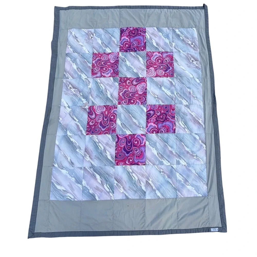 Handmade Patchwork Quilt Psychedelic Swirl Abstract Purple Gray 79x58 Church